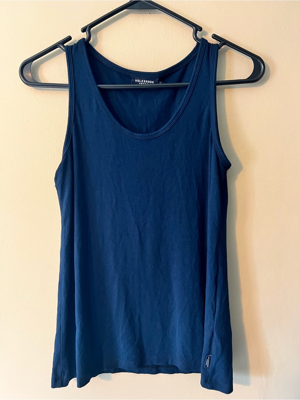 Holebrook Sweden S/P navy blue scoop neck tank top.